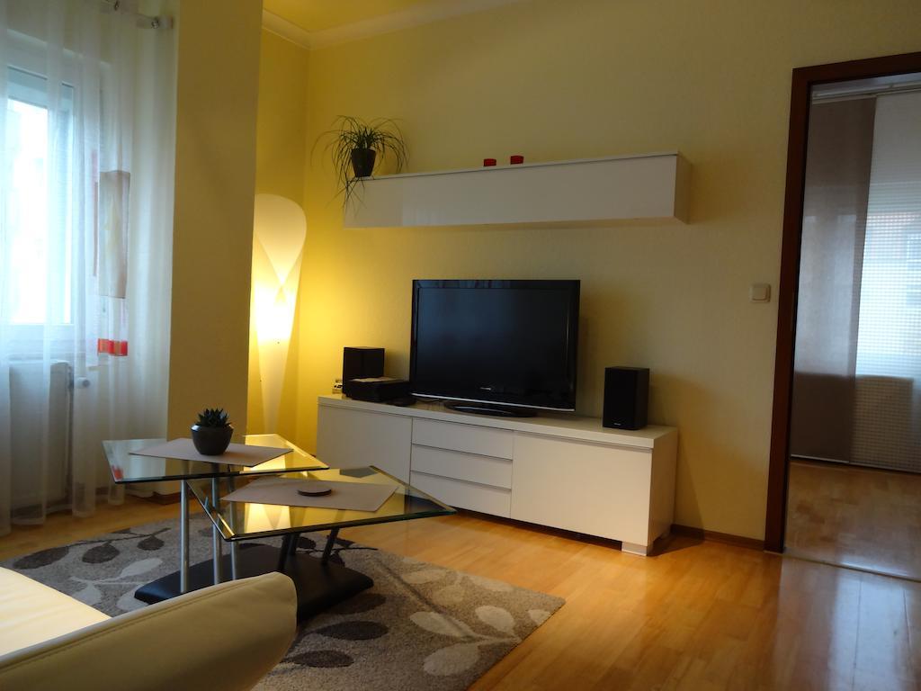 Ferienwohnung Huttenstrasse 22C Würzburg Exterior foto
